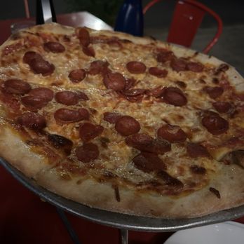 Barbaro - New York-Style Medium 14" with pepperoni - Pizza Near Me - San Antonio, Texas