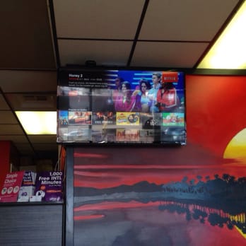 Sunset Wireless - Really cool spot. They let you watch tv and give you the remote to satisfy your own netflix favorites :) Winn! - Electronics Repair Near Me - Los Angeles, California