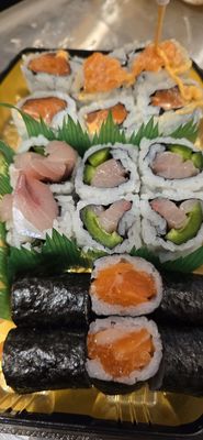 Mangetsu Sushi by null