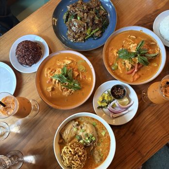 Temsib Eatery & Bar - Food - Thai Near Me - Bellevue, Washington