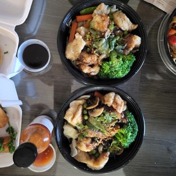 Asian Thai Kitchen - Food Delivery Services Near Me - Miami, Florida
