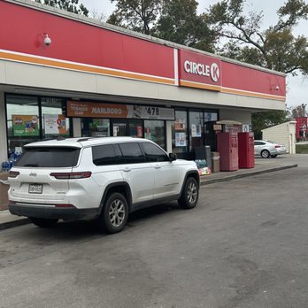 Circle K - Entrance - Convenience Stores Near Me - Crosby, Texas