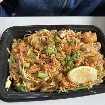 Zul Cafe and Grill - Pancit Bihon Noodles - Filipino Near Me - Norwalk, Connecticut