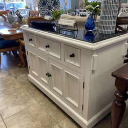Reclaimed Living - We do custom painting! We can recreate your piece or help you find it.