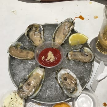 Cap't Loui - Half order of oysters - Cajun/Creole Near Me - Stoneham, Massachusetts