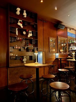 Cold Shoulder Bar by null