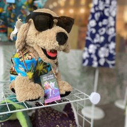 Kona Square Gifts - Hawaiian Dog Outfits!
