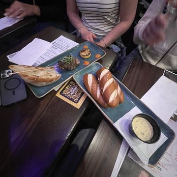 Stand Up Live - Steak bites and pretzels - Comedy Clubs Near Me - Phoenix, Arizona