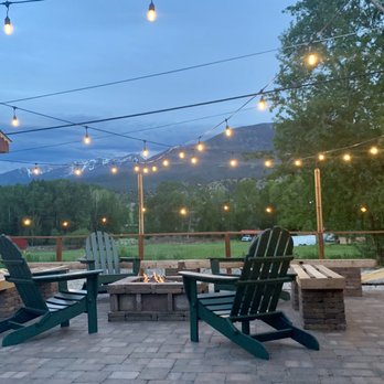 Loyal Duke Lodge - Fire pit area - Hotels Near Me - Salida, Colorado Loyal Duke Lodge - Fire pit area - Hotels Near Me - Salida, Colorado