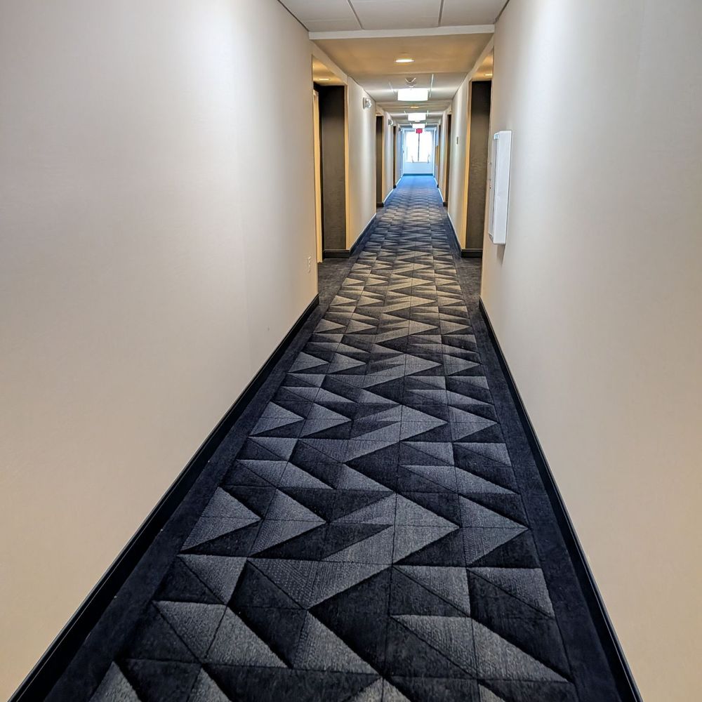 Courtyard by Marriott Jacksonville - cushy carpet in hallways - Hotels Near Me - Jacksonville, North Carolina Courtyard by Marriott Jacksonville - cushy carpet in hallways - Hotels Near Me - Jacksonville, North Carolina