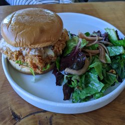 Ridge Chicken Sandwich with Salad