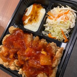 Cuckoo's Cafe - Hawaiian chicken nugget bento box