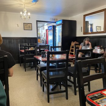 Trendy's - Inside seating - Breakfast & Brunch Near Me - Redding, California