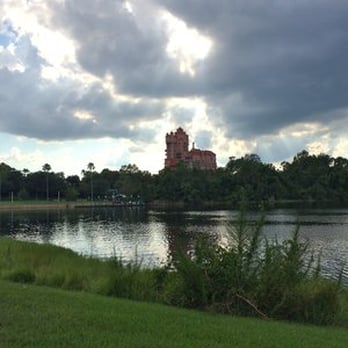Hollywood Tower Hotel - Hotels Near Me - Orlando, Florida