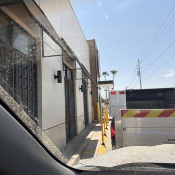 Chick-fil-A - Drive thru mobile ordering - Fast Food Near Me - Phoenix, Arizona Chick-fil-A - Drive thru mobile ordering - Fast Food Near Me - Phoenix, Arizona