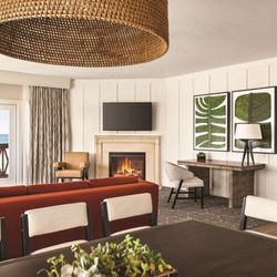 Zachari Dunes on Mandalay Beach, Curio Collection by Hilton - Guest room