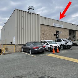 JR's Auto & Body Center - Side view of shop