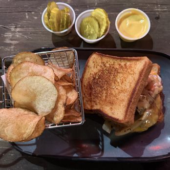 Twisted Root Burger - Smash Burger with Chips - Burgers Near Me - Carrollton, Texas