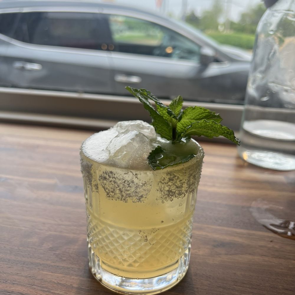 Off Elm - Cocktail Bars Near Me - Webster Groves, Missouri