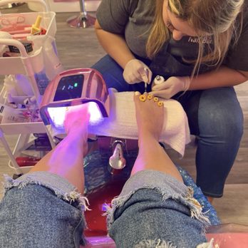 D'Luxe Nail Bar - Pedi with cute toe separators! - Nail Salons Near Me - Temecula, California