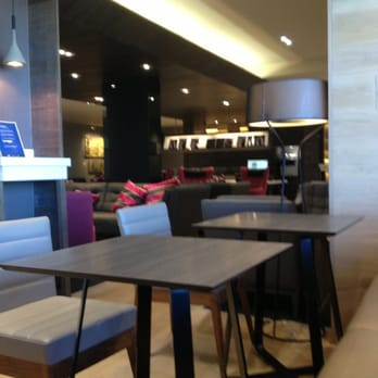 British Airways Lounge - The Lounge area - Airport Lounges Near Me