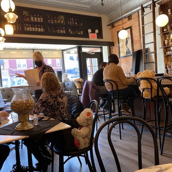 Victoria's - Newly remodeled Dinning area - French Near Me - Oxford, Michigan Victoria's - Newly remodeled Dinning area - French Near Me - Oxford, Michigan