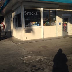 Valero Gas Station - The pay station