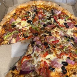 XL Supreme Pizza