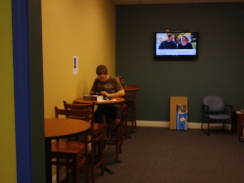 A & B KIA Updated August 2024 10 Photos & 10 Reviews 100 Marshall