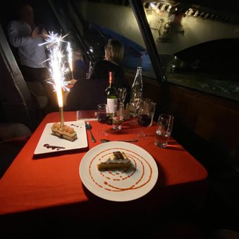 Bateaux Mouches - Boat Charters Near Me - Paris, 75 Bateaux Mouches - Boat Charters Near Me - Paris, 75