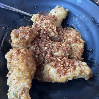 Em Que Viet - Garlic nuoc mam wings - Vietnamese Near Me - Saint Paul, Minnesota Em Que Viet - Garlic nuoc mam wings - Vietnamese Near Me - Saint Paul, Minnesota