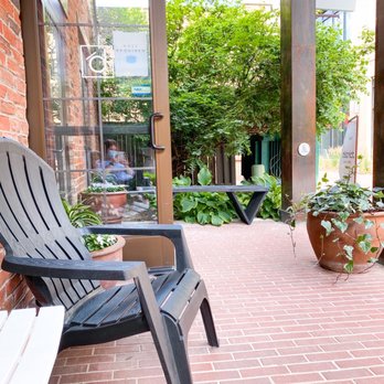 District On 50th - Outdoor waiting area - Nail Salons Near Me - Edina, Minnesota