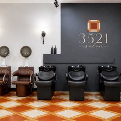 Andrea Bravo Salon