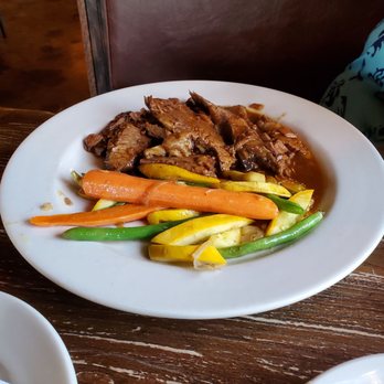 CJ Blacks - Brisket dinner veggies and missing smashed potatoes - Bars Near Me - Davie, Florida CJ Blacks - Brisket dinner veggies and missing smashed potatoes - Bars Near Me - Davie, Florida