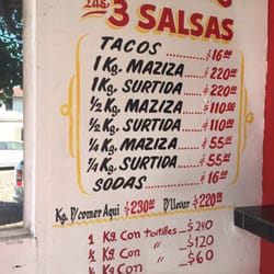 Carnitas las 3 Salsas