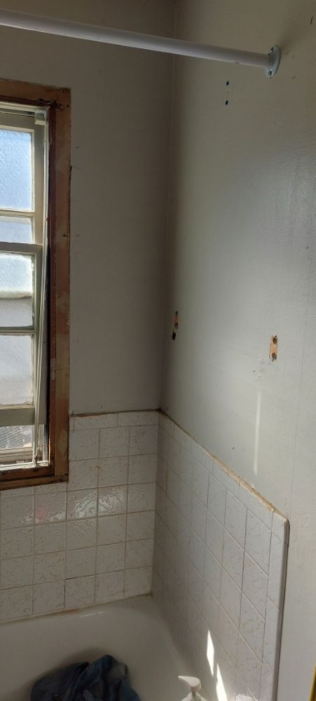 Slide of Lil John Handyman Service