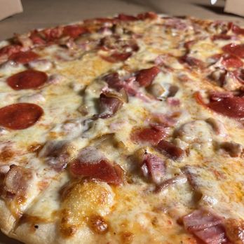 Giovanni's New York Pizza - XL Meat Lover's Specialty Pizza - Pizza Near Me - Winter Haven, Florida Giovanni's New York Pizza - XL Meat Lover's Specialty Pizza - Pizza Near Me - Winter Haven, Florida