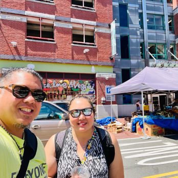 Red's Best - Outside Boston Public Market - Seafood Near Me - Boston, Massachusetts