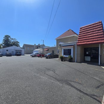 Vic's Italian Restaurant - Parking Lot - Pizza Near Me - Bradley Beach, New Jersey Vic's Italian Restaurant - Parking Lot - Pizza Near Me - Bradley Beach, New Jersey