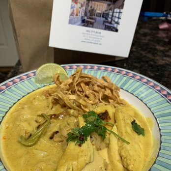 Hey Bangkok! - Kaw Soy (Khao Soi) with chicken - Thai Near Me - Denver, Colorado Hey Bangkok! - Kaw Soy (Khao Soi) with chicken - Thai Near Me - Denver, Colorado