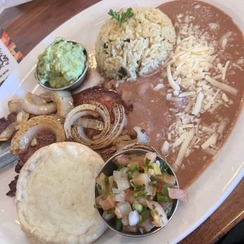 Cafe De Olla - American Near Me - Burbank, California