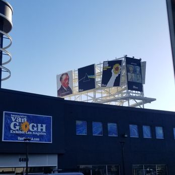 Immersive Van Gogh Exhibit - Art Museums Near Me - Los Angeles, California