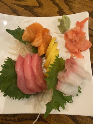 Sweet Basil Thai & Sushi by null