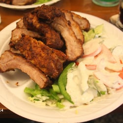 Wülfeler Biergarten - Wülfeler Biergarten, Hannover - Spareribs, Salat mit Dressing -