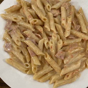 Paola's Pizzeria - Vodka penne with prosciutto - Pizza Near Me - Wayne, Pennsylvania