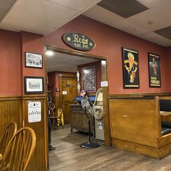 Red's Sandwich Shop - Restaurant