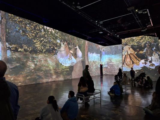 Oregon Convention Center by null