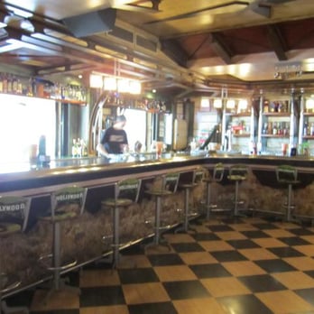 Hollywood Café-Pub - Bars Near Me - Fuengirola, C Hollywood Café-Pub - Bars Near Me - Fuengirola, C