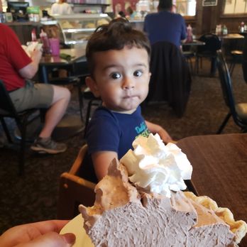 Trudy's Kitchen - Chocolate cream pie - Cafes Near Me - Idaho City, Idaho Trudy's Kitchen - Chocolate cream pie - Cafes Near Me - Idaho City, Idaho