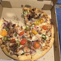 Garlic Chicken Pizza